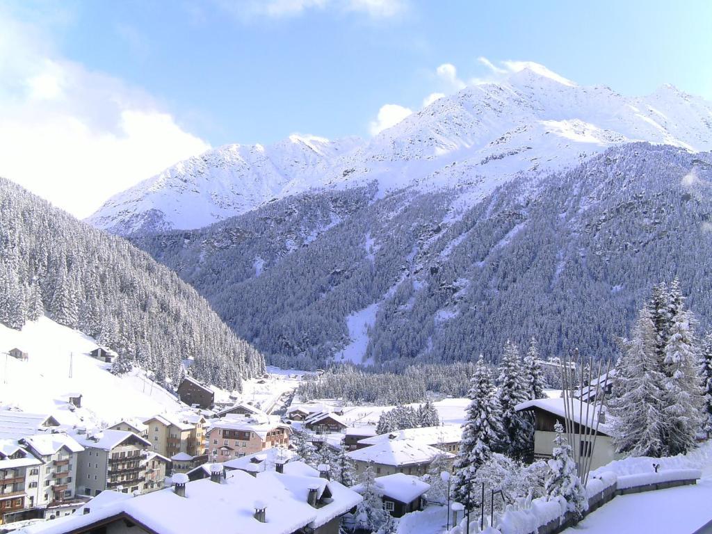 Hotel Meublè Adler - Rooms&Mountain Apartments Santa Caterina Valfurva Esterno foto