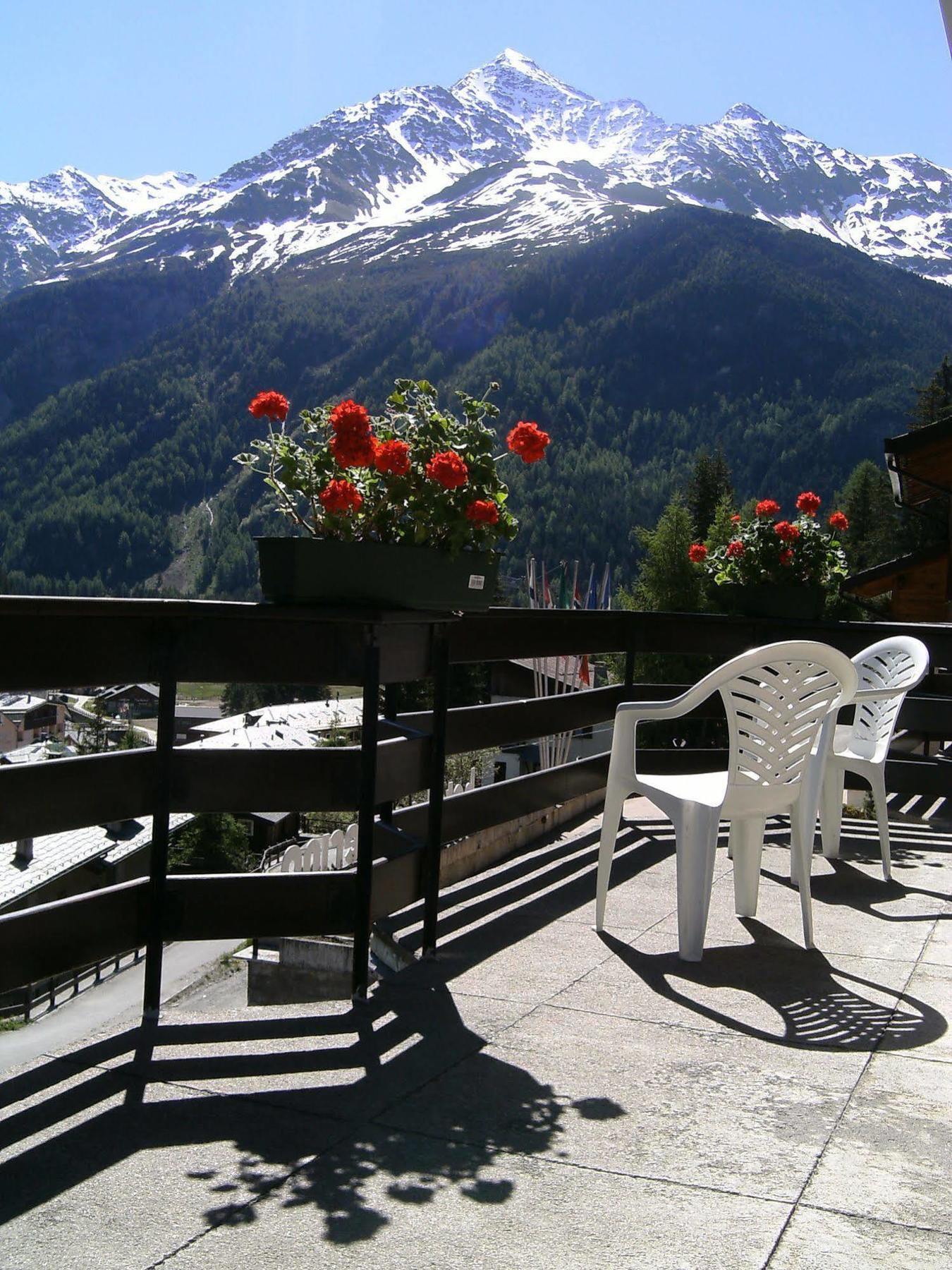 Hotel Meublè Adler - Rooms&Mountain Apartments Santa Caterina Valfurva Esterno foto