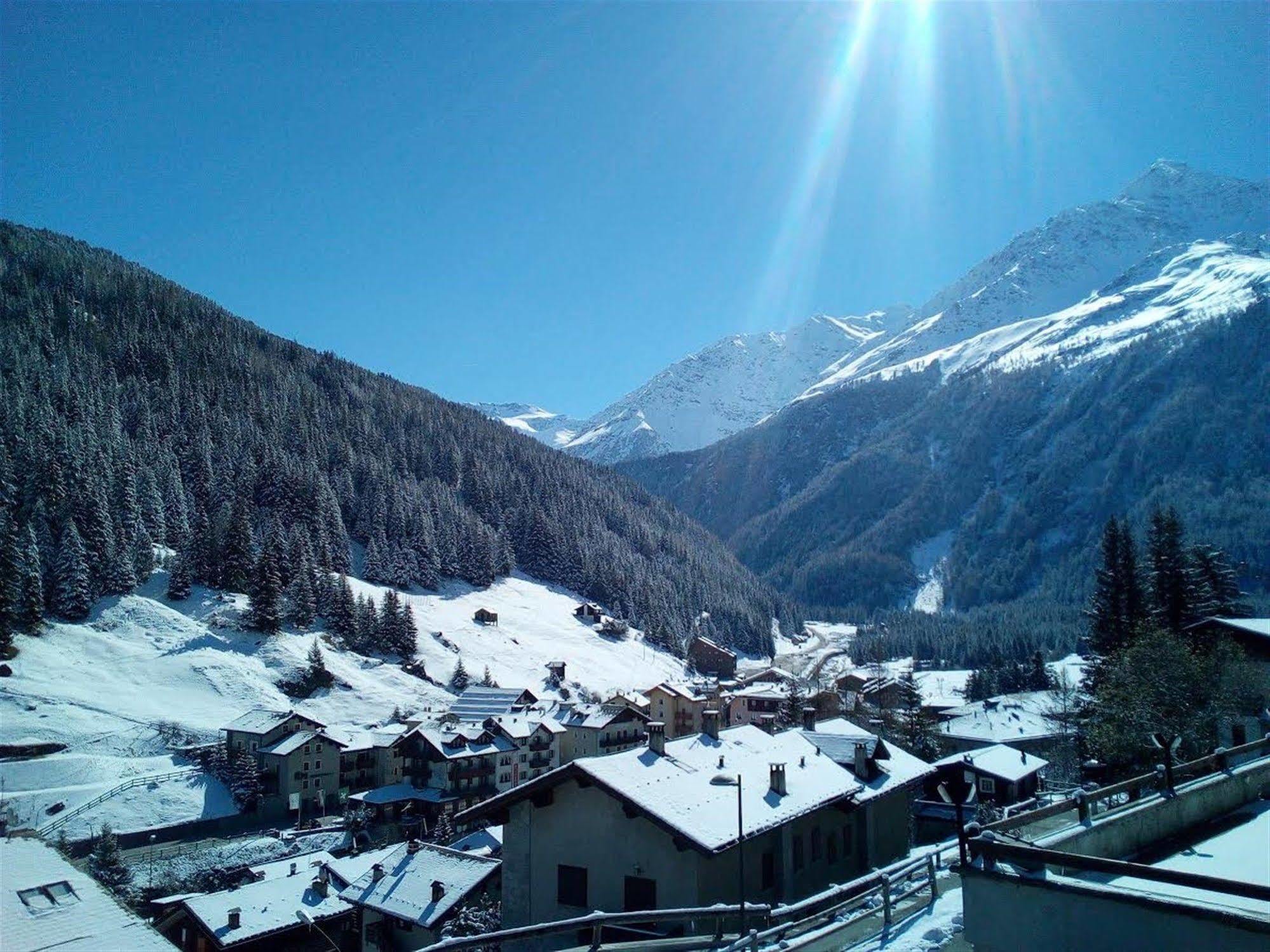 Hotel Meublè Adler - Rooms&Mountain Apartments Santa Caterina Valfurva Esterno foto